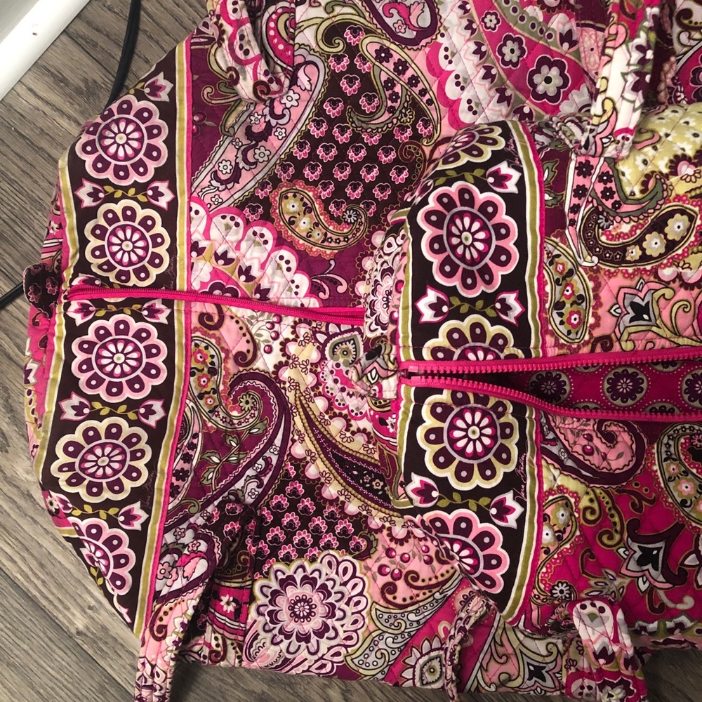 This shows the wear of the vera bradley large bag.